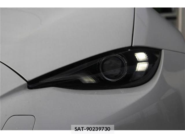 Mazda ROADSTER 2024-03 8209881-16
