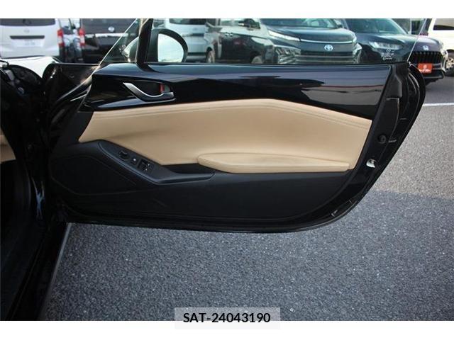Mazda ROADSTER 2024-02 8209882-27