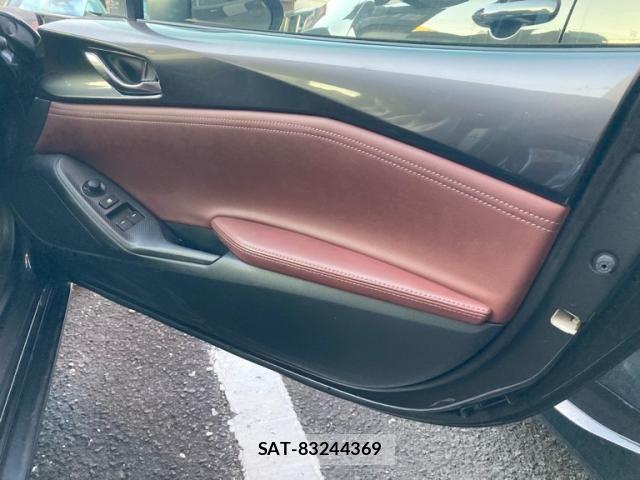Mazda ROADSTER 2017-07 8231626-10
