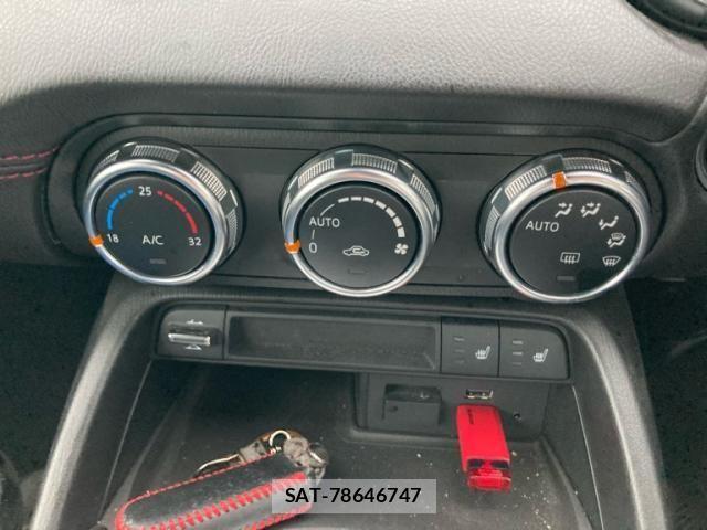 Mazda ROADSTER 2018-05 8231627-25