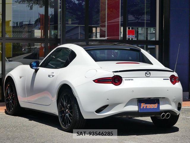 Mazda ROADSTER 2026-06 8246527-5