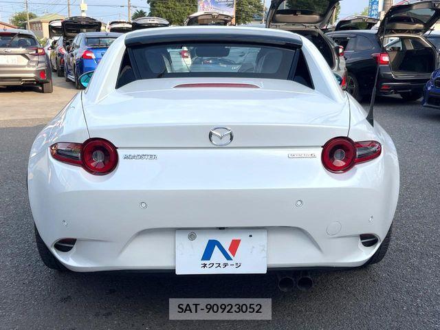 Mazda ROADSTER 2024-02 8355496-14