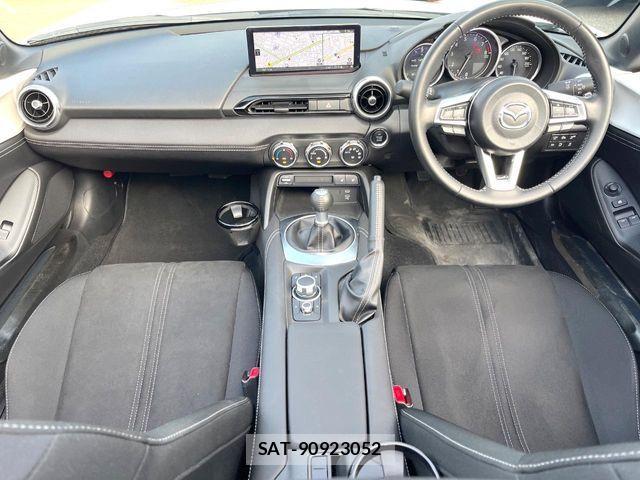 Mazda ROADSTER 2024-02 8355496-1