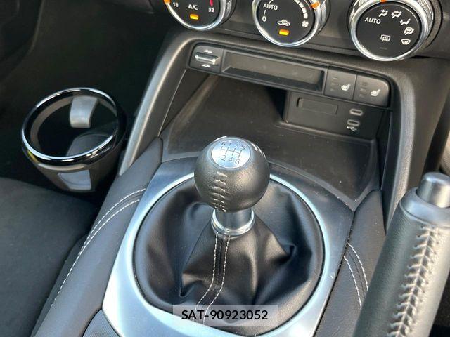 Mazda ROADSTER 2024-02 8355496-2