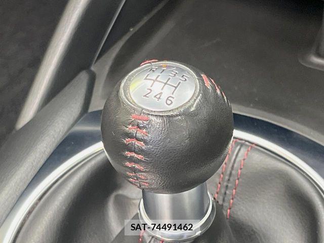 Mazda ROADSTER 2018-09 8368362-2