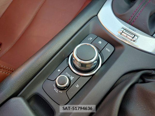 Mazda ROADSTER 2017-06 8368366-15