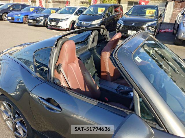 Mazda ROADSTER 2017-06 8368366-6