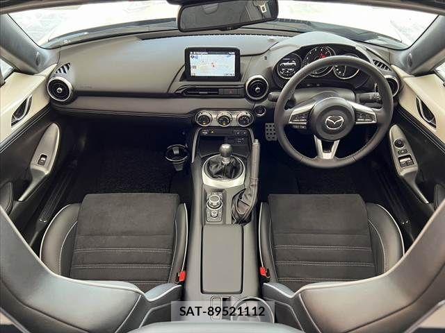 Mazda ROADSTER 2023-04 8527037-1