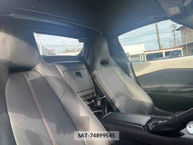 Mazda ROADSTER 2018-07 8666831-7