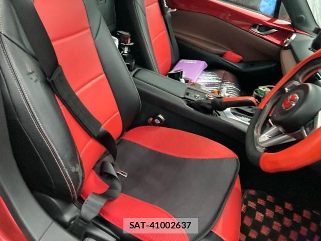 Mazda ROADSTER 2017-08 8661294-11