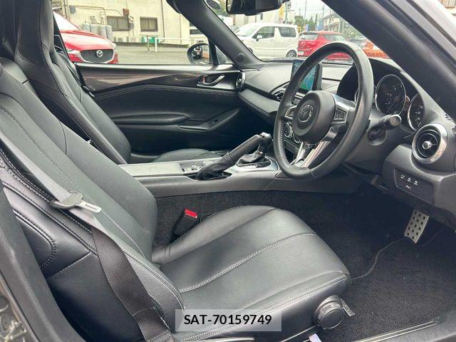 Mazda ROADSTER 2023-09 8831343-21