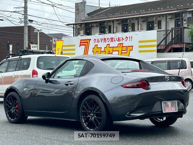 Mazda ROADSTER 2023-09 8831343-29