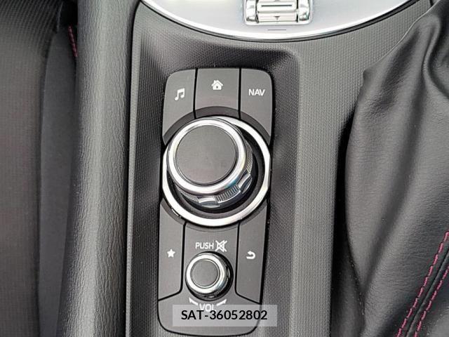 Mazda ROADSTER 2018-09 8881874-22