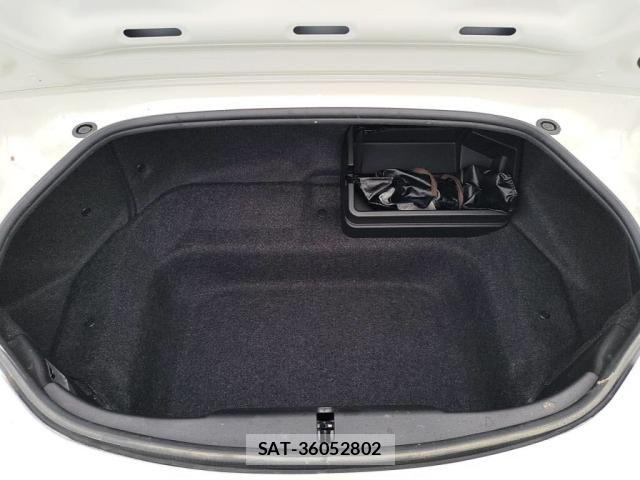 Mazda ROADSTER 2018-09 8881874-25