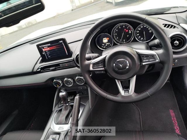 Mazda ROADSTER 2018-09 8881874-2