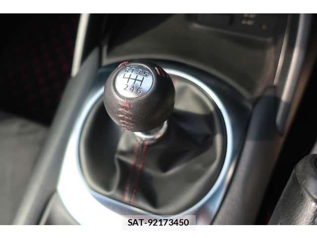 Mazda ROADSTER 2018-01 8881876-8