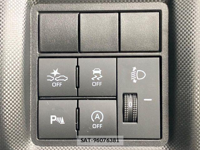 Daihatsu ROCKY 2023-04 7021407-6