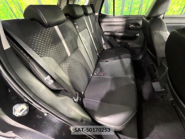 Daihatsu ROCKY 2025-01 7329750-9