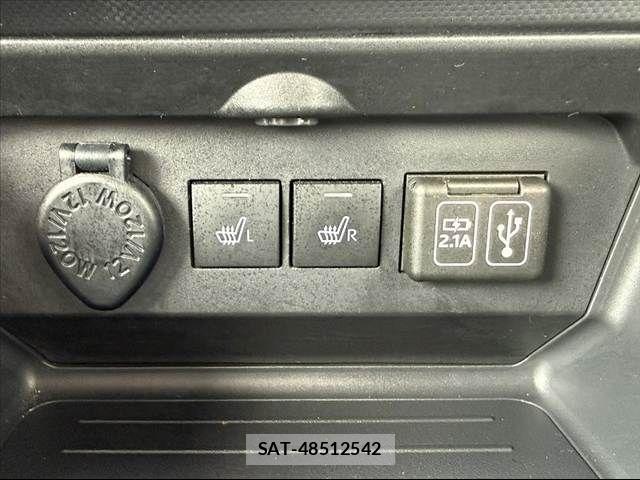 Daihatsu ROCKY 2020-01 8101605-6