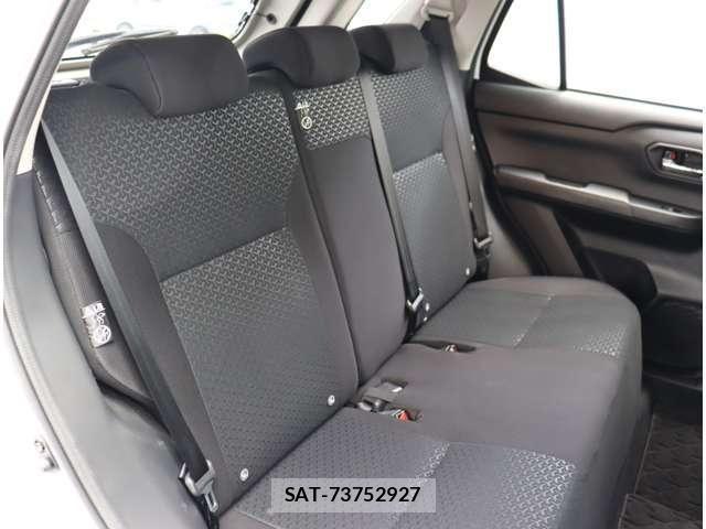 Daihatsu ROCKY 2021-04 8101604-5