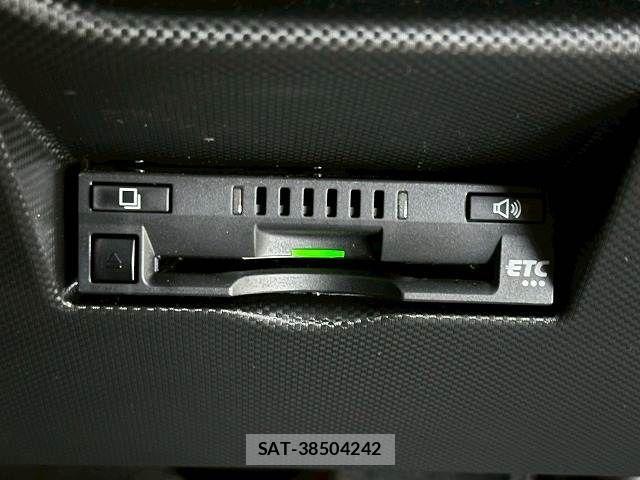 Daihatsu ROCKY 2023-11 8146579-11