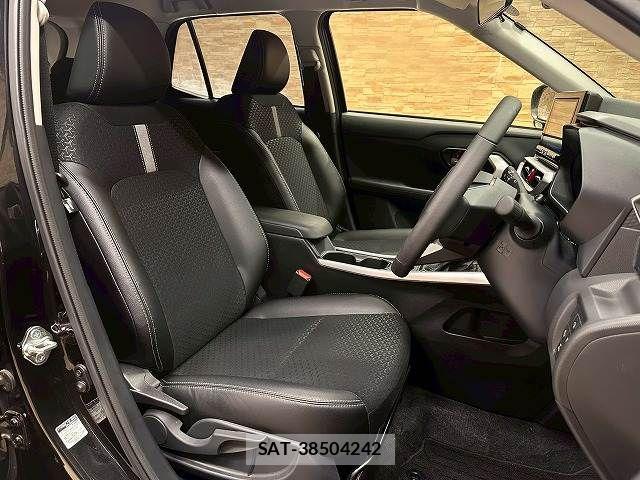 Daihatsu ROCKY 2023-11 8146579-4