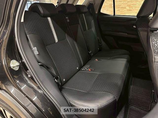 Daihatsu ROCKY 2023-11 8146579-5