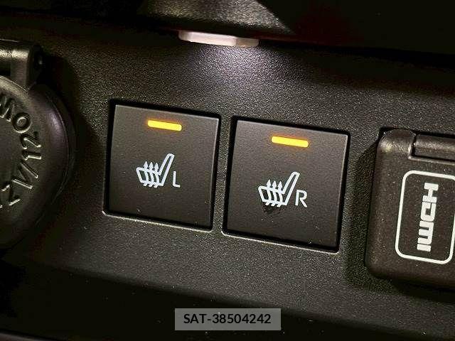 Daihatsu ROCKY 2023-11 8146579-8