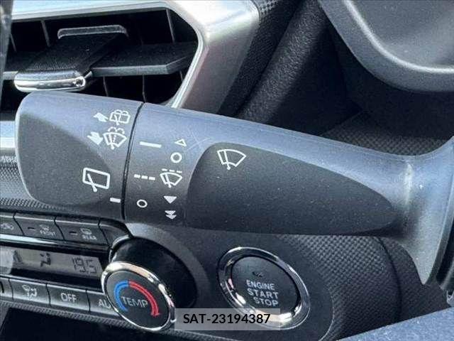 Daihatsu ROCKY 2020-04 8246531-24