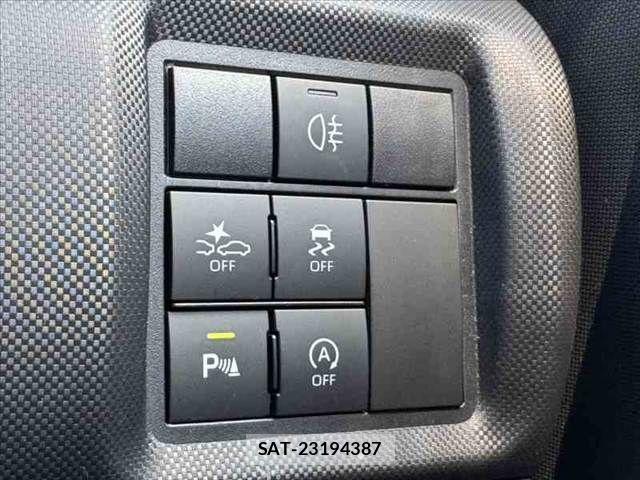 Daihatsu ROCKY 2020-04 8246531-4