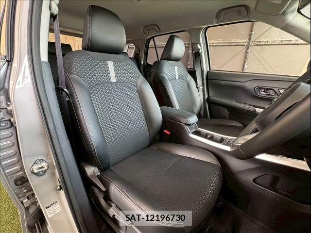 Daihatsu ROCKY 2024-12 8246528-4