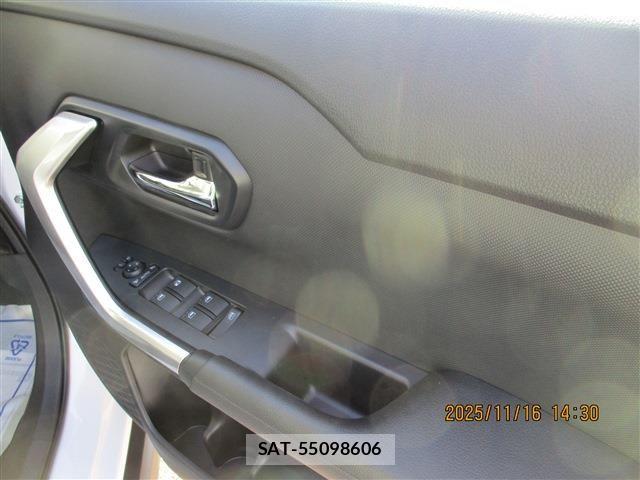 Daihatsu ROCKY 2025-10 8337660-10