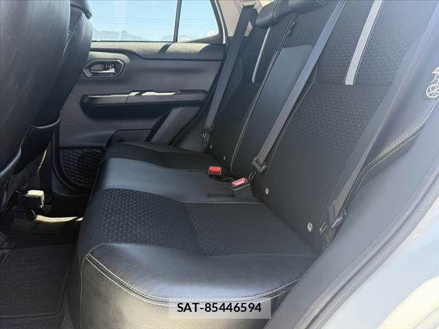 Daihatsu ROCKY 2020-07 8414718-18