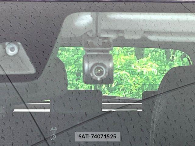 Daihatsu ROCKY 2022-02 7021422-7