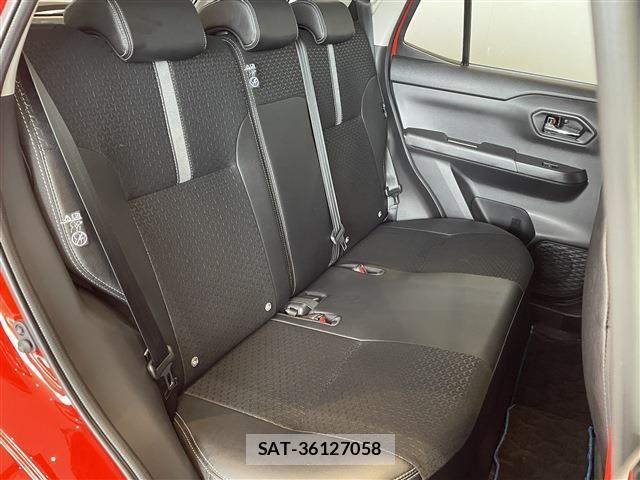 Daihatsu ROCKY 2023-03 7224276-27