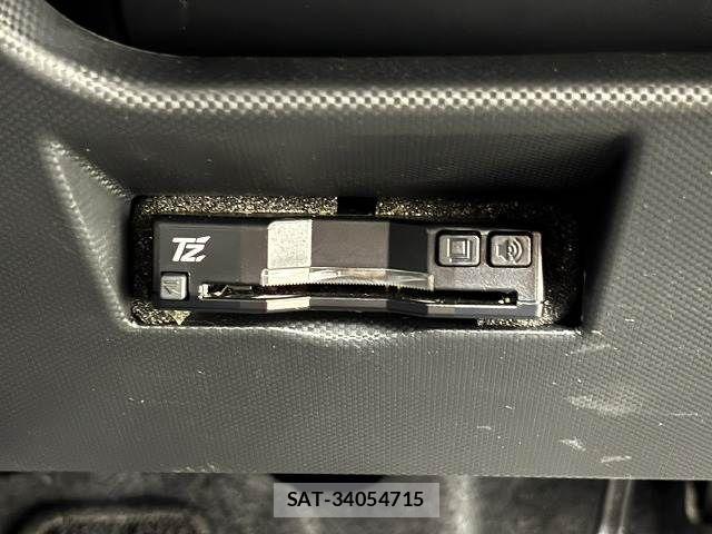 Daihatsu ROCKY 2021-11 7359614-11