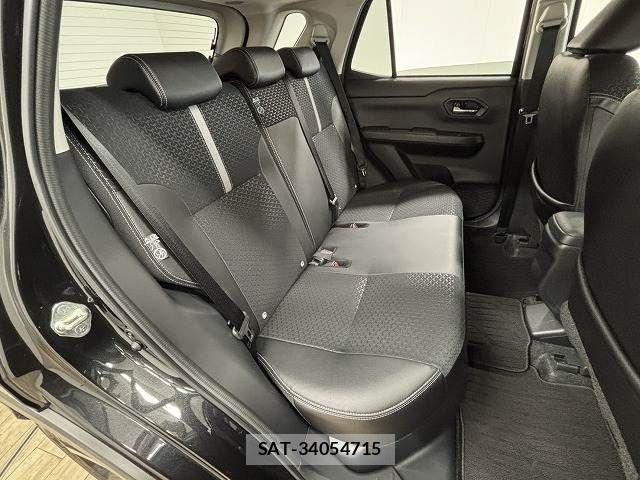 Daihatsu ROCKY 2021-11 7359614-5
