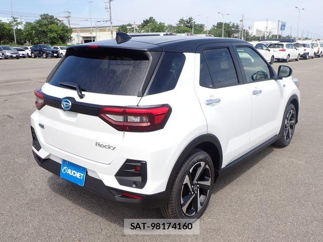 Daihatsu ROCKY 2026-07 7879177-9