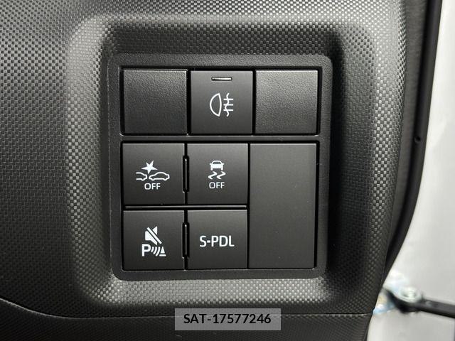 Daihatsu ROCKY 2026-07 8075374-8