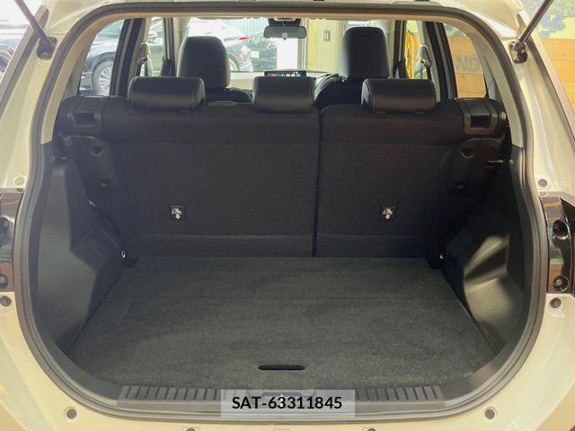 Daihatsu ROCKY 2025-10 8132105-9