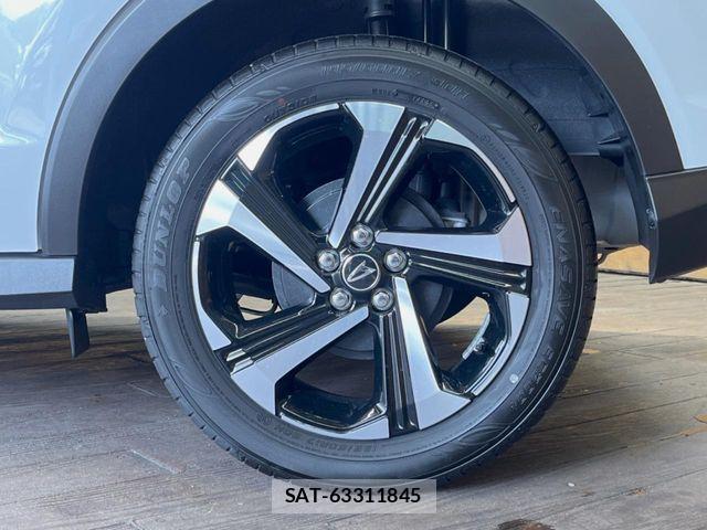 Daihatsu ROCKY 2025-10 8132105-12