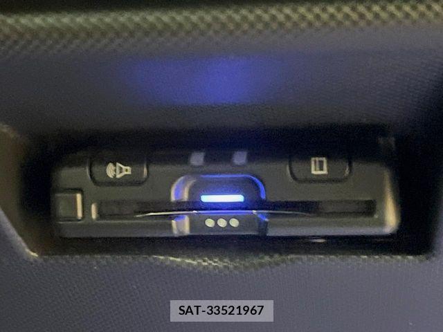Daihatsu ROCKY 2021-11 8132108-6