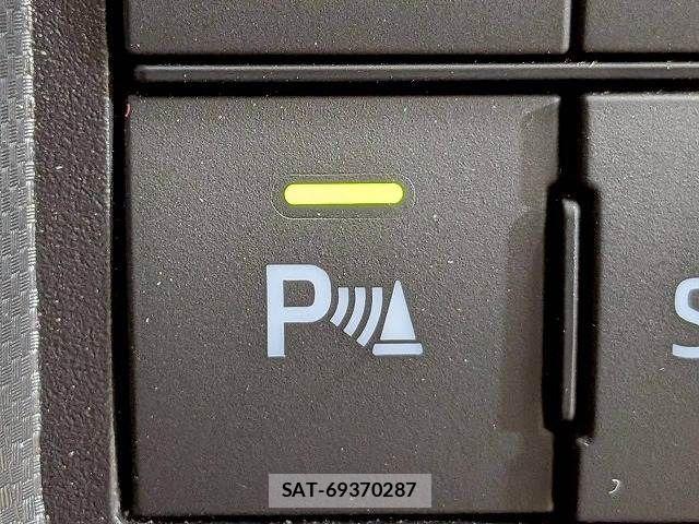 Daihatsu ROCKY 2022-09 8146581-8