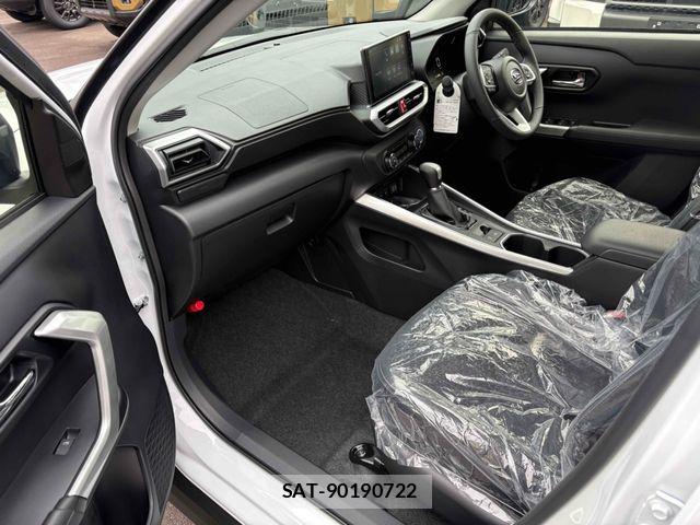 Daihatsu ROCKY 2026-06 8744172-18