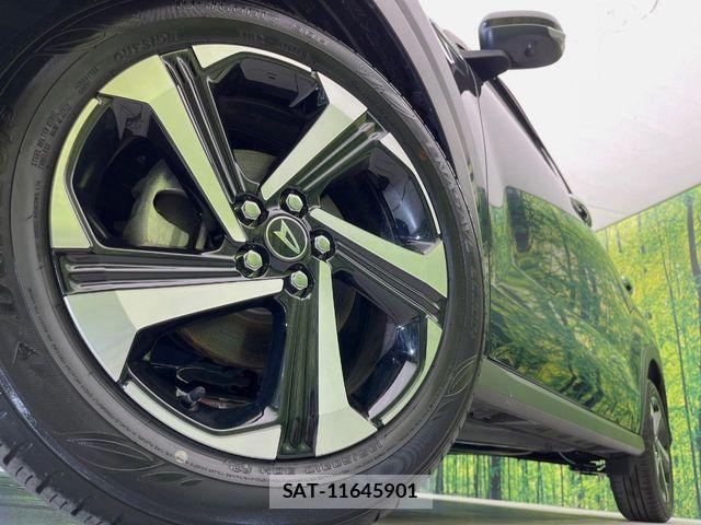 Daihatsu ROCKY 2025-07 8781859-12