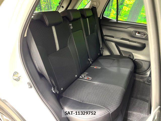 Daihatsu ROCKY 2026-04 8849936-9