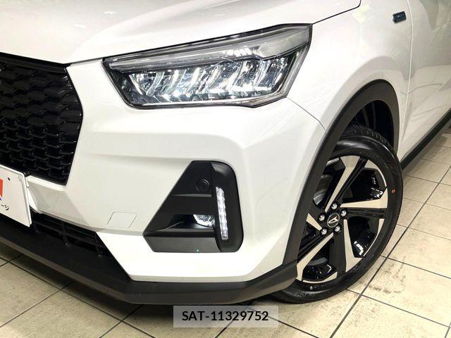 Daihatsu ROCKY 2026-04 8849936-12