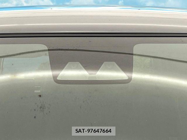 Daihatsu ROCKY 2026-03 8881878-4