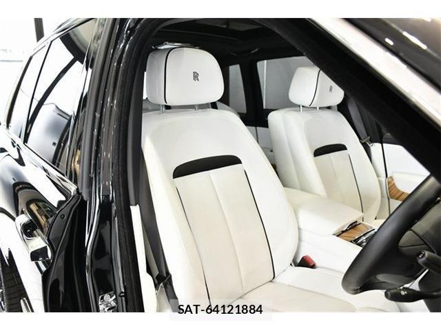ROLLS-ROYCE CULLINAN 2019-09 1030289-6