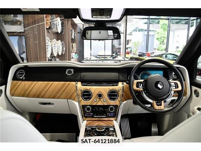 ROLLS-ROYCE CULLINAN 2019-09 1030289-7